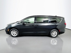 Used 2023  Chrysler Pacifica Touring L FWD at Dutro Auto near Zanesville&comma; OH