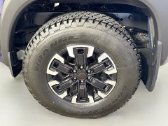 Used 2022  Nissan Frontier Crew Cab 4x4 PRO-4X Auto at Dutro Auto near Zanesville, OH