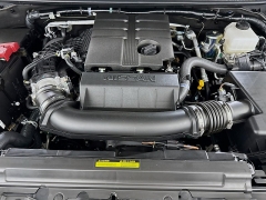 New 2026  Nissan Frontier Crew Cab 4x4 Long Bed PRO-4X at Graham Auto Mall near Mansfield&comma; OH