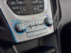 Used 2017  Chevrolet Equinox 4d SUV FWD LT at Graham Auto Mall near Mansfield&comma; OH