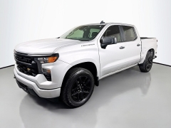 Used 2022  Chevrolet Silverado 1500 4WD Crew Cab 147" Custom at Graham Auto Mall near Mansfield&comma; OH