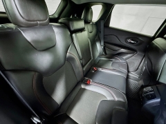 Used 2021  Jeep Cherokee Trailhawk 4x4 at Dutro Auto near Zanesville&comma; OH