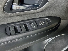 Used 2022  Honda HR-V EX AWD CVT at Graham Auto Mall near Mansfield&comma; OH