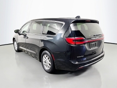Used 2023  Chrysler Pacifica Touring L FWD at Dutro Auto near Zanesville&comma; OH