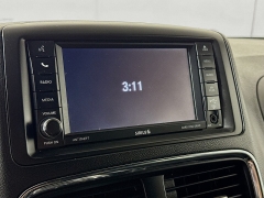 Used 2019  Dodge Grand Caravan 4d Wagon SXT at Graham Auto Mall near Mansfield&comma; OH