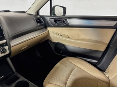 Used 2017  Subaru Outback 4d SUV 2&period;5i Premium at Graham Auto Mall near Mansfield&comma; OH