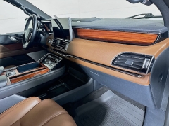 Used 2024  Lincoln Navigator Reserve 4x4 at Dutro Auto near Zanesville&comma; OH