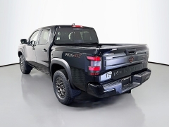New 2026  Nissan Frontier Crew Cab 4x4 PRO-4X w&sol;R Package at Dutro Auto near Zanesville&comma; OH