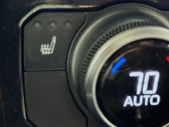 Used 2024  Toyota Highlander XSE AWD at Graham Auto Mall near Mansfield&comma; OH