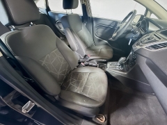 Used 2013  Ford Fiesta 4d Sedan SE at Graham Auto Mall near Mansfield&comma; OH