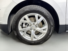 Used 2019  Chevrolet Equinox 4d SUV AWD LT w/2LT at Dutro Auto near Zanesville, OH
