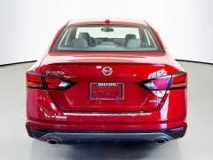 Used 2021  Nissan Altima 2&period;5 SR AWD Sedan at Graham Auto Mall near Mansfield&comma; OH