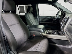 Used 2018  Ford Expedition Max 4d SUV 4WD XLT at Dutro Auto near Zanesville&comma; OH