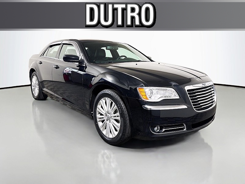 Used 2014  Chrysler 300 4d Sedan AWD at Graham Auto Mall near Mansfield, OH