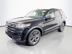 New 2026  Ford Explorer Active w&sol;200A Pkg 4WD at Dutro Auto near Zanesville&comma; OH