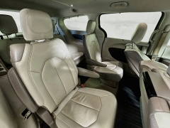Used 2017  Chrysler Pacifica 4d Wagon Touring-L Plus at Graham Auto Mall near Mansfield&comma; OH
