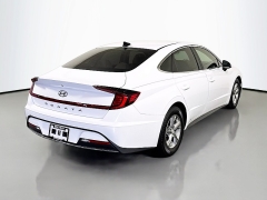 Used 2020  Hyundai Sonata 4d Sedan SE at Dutro Auto near Zanesville&comma; OH