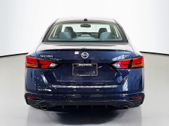 Used 2020  Nissan Altima 4d Sedan FWD 2.5L SV at Dutro Auto near Zanesville, OH