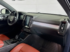 Used 2019  Volvo XC40 4d SUV AWD T5 Momentum at Graham Auto Mall near Mansfield&comma; OH