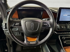 Used 2019  Lincoln Navigator 4d SUV 4WD Reserve at Graham Auto Mall near Mansfield, OH