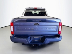 Used 2021  Ford Super Duty F-250 4WD LARIAT Crew Cab SRW 6&period;75' Box at Graham Auto Mall near Mansfield&comma; OH