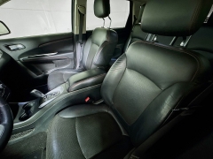 Used 2017  Dodge Journey 4d SUV FWD GT at Graham Auto Mall near Mansfield&comma; OH