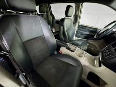 Used 2019  Dodge Grand Caravan 4d Wagon SXT at Dutro Auto near Zanesville&comma; OH