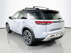 New 2025 Nissan Pathfinder Platinum 4WD at Dutro Auto near Zanesville, OH