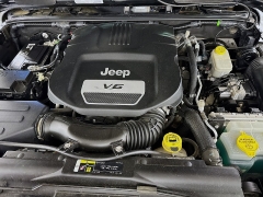 Used 2017  Jeep Wrangler Unlimited 4d Convertible Sahara at Dutro Auto near Zanesville&comma; OH