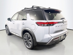 New 2026  Nissan Pathfinder SL 4WD at Dutro Auto near Zanesville&comma; OH