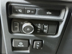 Used 2021  Ford F-150 4WD LARIAT SuperCrew 6&period;5' Box at Dutro Auto near Zanesville&comma; OH