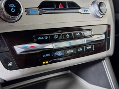 Used 2022  Ford Explorer XLT 4WD at Graham Auto Mall near Mansfield, OH