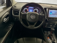 Used 2021  Jeep Cherokee Trailhawk 4x4 at Dutro Auto near Zanesville&comma; OH