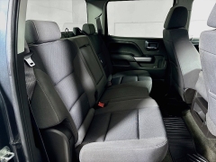 Used 2017  Chevrolet Silverado 1500 2WD Crew Cab LT at Graham Auto Mall near Mansfield&comma; OH