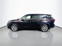 Used 2021  Toyota Highlander Hybrid Platinum AWD at Dutro Auto near Zanesville, OH