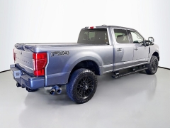 Used 2021  Ford Super Duty F-250 4WD LARIAT Crew Cab SRW 6&period;75' Box at Graham Auto Mall near Mansfield&comma; OH