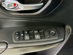 Used 2021  Jeep Cherokee Trailhawk 4x4 at Dutro Auto near Zanesville&comma; OH