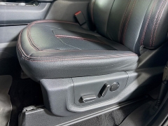 Used 2024  Ford Expedition Limited 4x4 at Graham Auto Mall near Mansfield&comma; OH