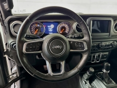 Used 2018  Jeep Wrangler Unlimited 4d SUV 4WD Sahara at Dutro Auto near Zanesville, OH