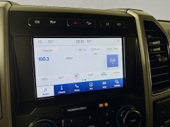 Used 2021  Ford Super Duty F-250 4WD LARIAT Crew Cab SRW 6&period;75' Box at Graham Auto Mall near Mansfield&comma; OH