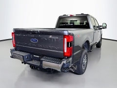 New 2026  Ford Super Duty F-350 4WD LARIAT Crew Cab SRW 6&period;75' Box at Graham Auto Mall near Mansfield&comma; OH