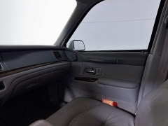 Used 1996  Lincoln Town Car 4d Sedan Signature at Graham Auto Mall near Mansfield, OH