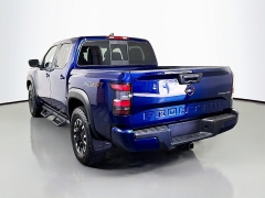 Used 2022  Nissan Frontier Crew Cab 4x4 PRO-4X Auto at Dutro Auto near Zanesville, OH