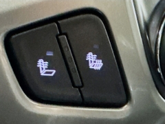 Used 2018  Chevrolet Silverado 1500 4WD Crew Cab LT at Graham Auto Mall near Mansfield&comma; OH