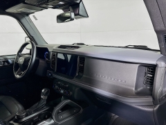 Used 2024  Ford Bronco Big Bend 4 Door 4x4 at Graham Auto Mall near Mansfield&comma; OH