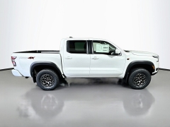 New 2026  Nissan Frontier Crew Cab 4x4 PRO-4X w&sol;R Package at Dutro Auto near Zanesville&comma; OH