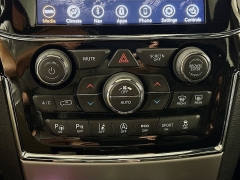 Used 2021  Jeep Grand Cherokee 80th Anniversary 4x4 at Graham Auto Mall near Mansfield, OH