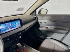 New 2026  Nissan Kicks SR AWD at Dutro Auto near Zanesville&comma; OH