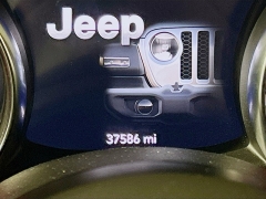 Used 2021  Jeep Gladiator 80th Anniversary 4x4 at Graham Auto Mall near Mansfield, OH