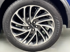 Used 2020  Lincoln Nautilus 4d SUV AWD Reserve 2&period;0L at Dutro Auto near Zanesville&comma; OH